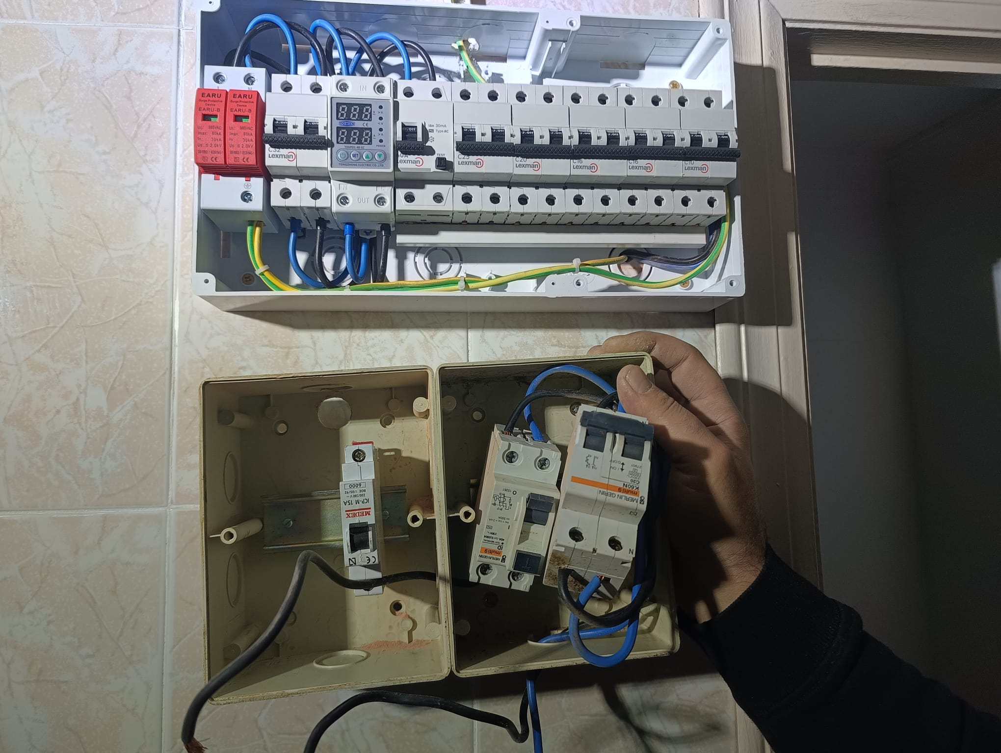 Instalación eléctrica residencial en Valencia con garantía