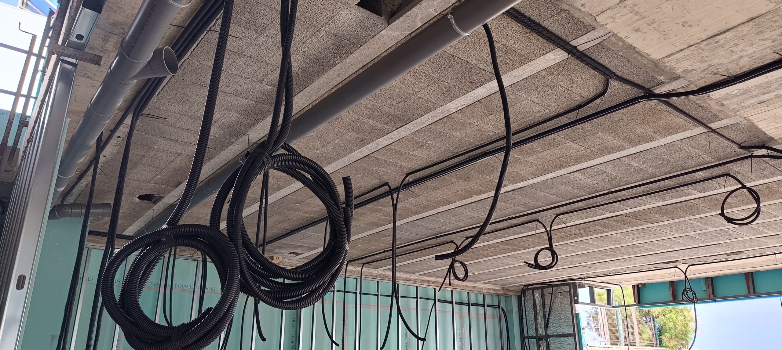 Neocvark - instalación eléctrica Valencia con boletín eléctrico - Neocvark | Electricista en Valencia Neocvark - instalación eléctrica Valencia con boletín eléctrico